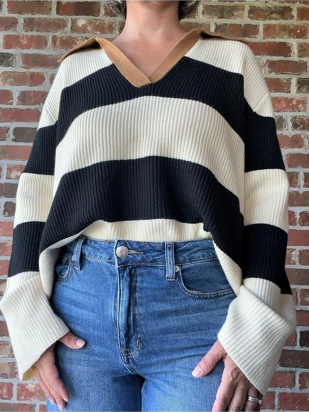A New Day Striped V-Neck Sweater Black & Cream XL